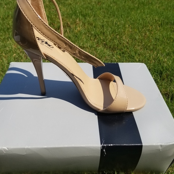 Mossimo Heels - Picture 6 of 6